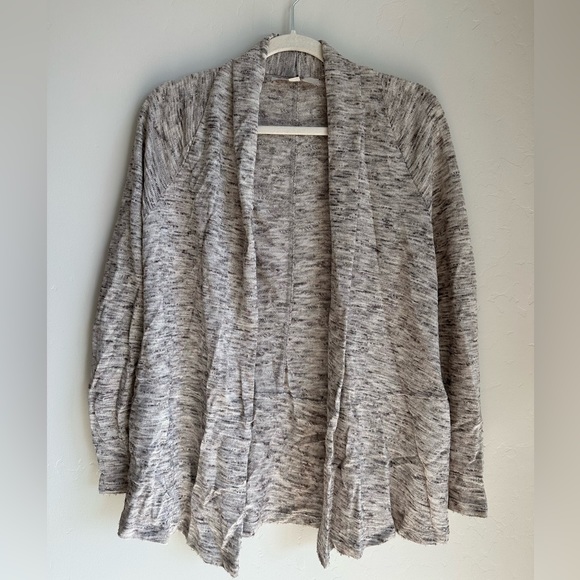 Cardigan - Picture 1 of 1